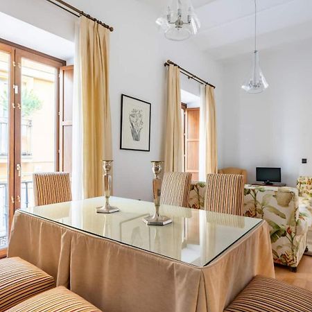 Komodo Sierpes: Bright & Classy Central Apartment Севілья Екстер'єр фото