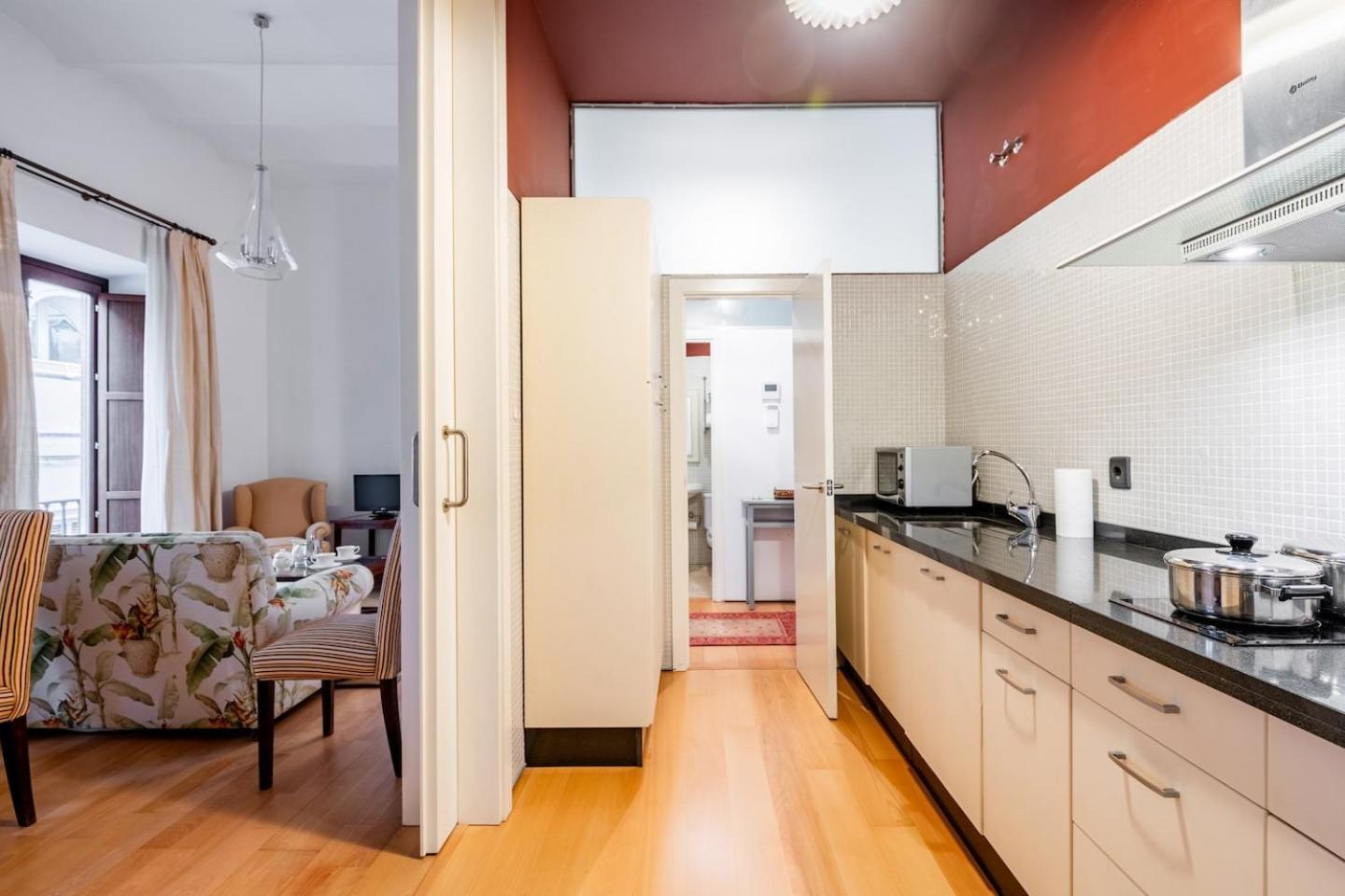 Komodo Sierpes: Bright & Classy Central Apartment Севілья Екстер'єр фото