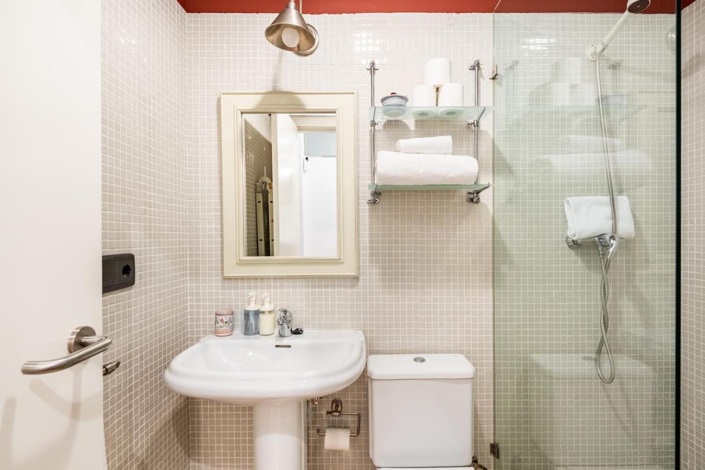 Komodo Sierpes: Bright & Classy Central Apartment Севілья Екстер'єр фото