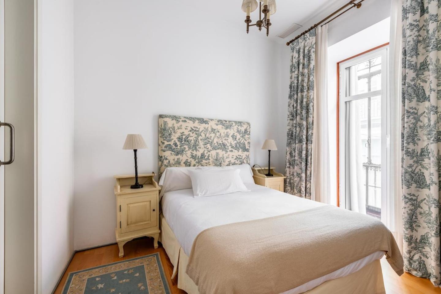 Komodo Sierpes: Bright & Classy Central Apartment Севілья Екстер'єр фото
