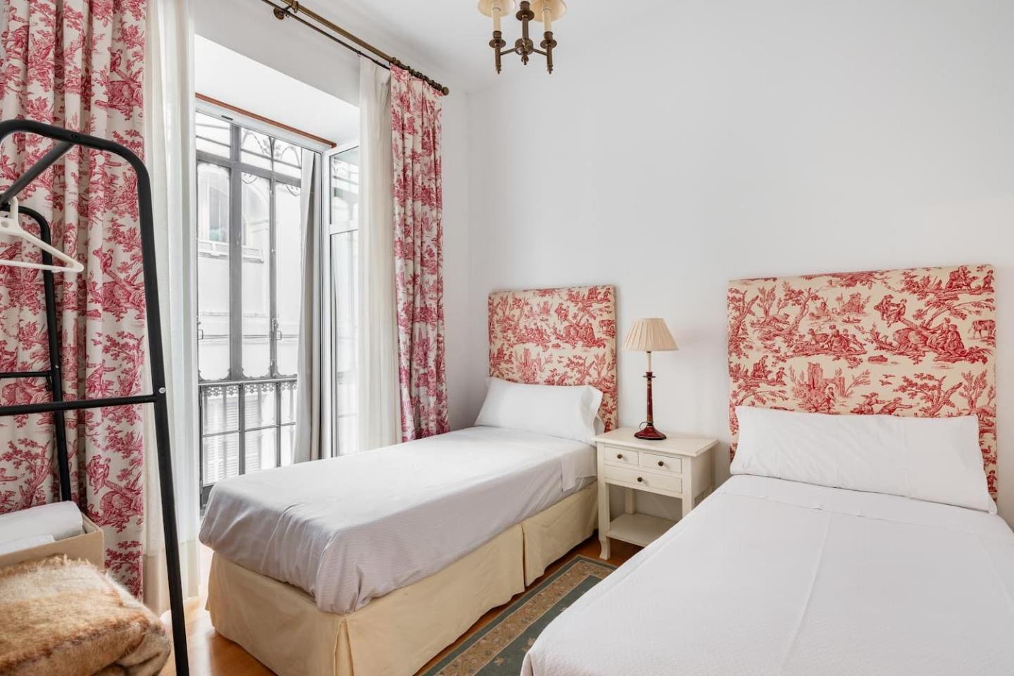 Komodo Sierpes: Bright & Classy Central Apartment Севілья Екстер'єр фото
