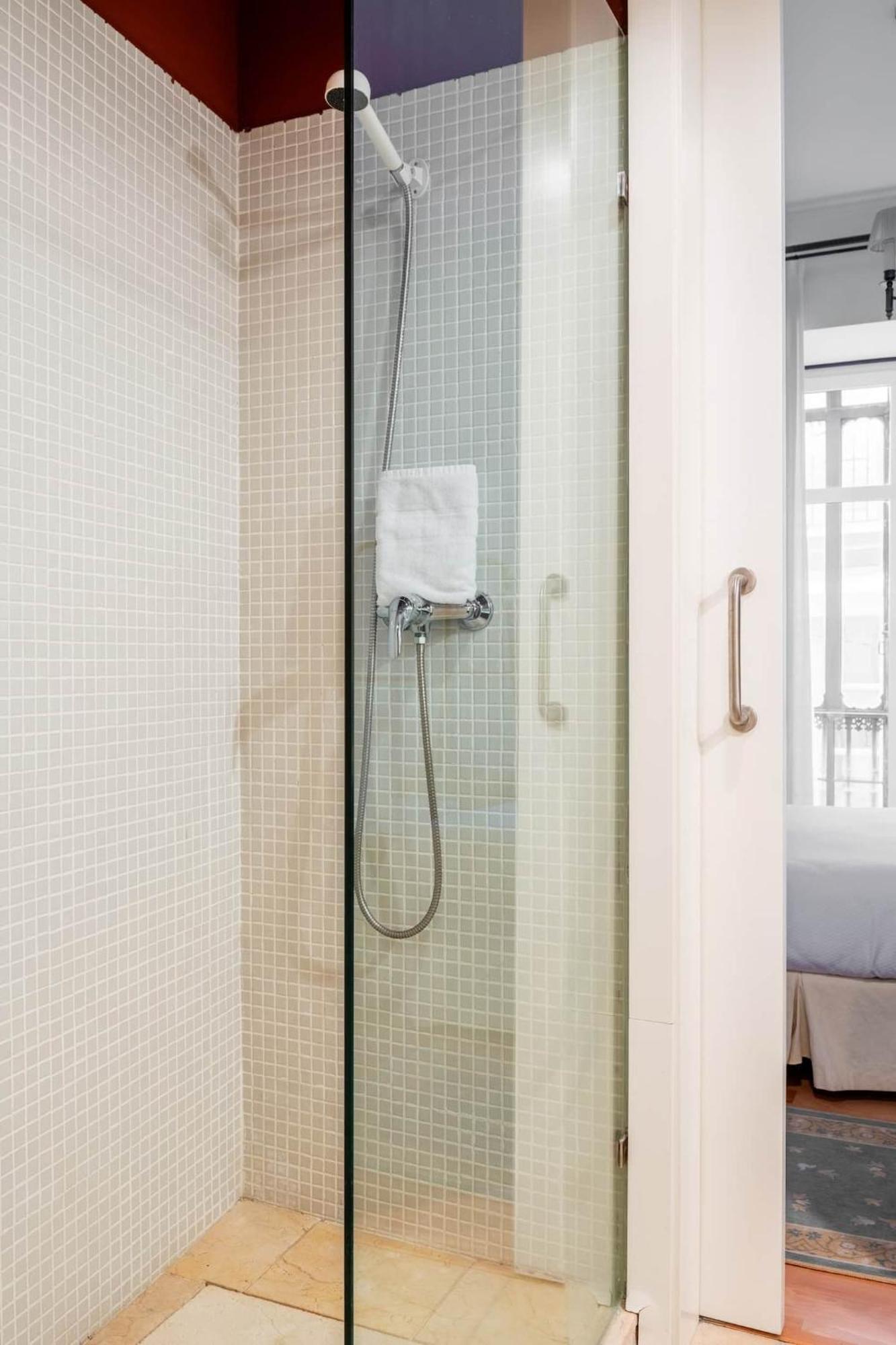 Komodo Sierpes: Bright & Classy Central Apartment Севілья Екстер'єр фото